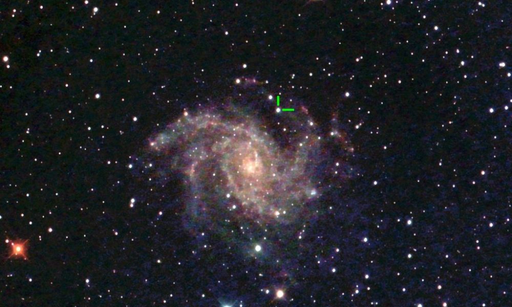 R34NGC6946 IP5mx37ColBalStarSmooBrConHSLSelColBal2PWbGradCrop-lines